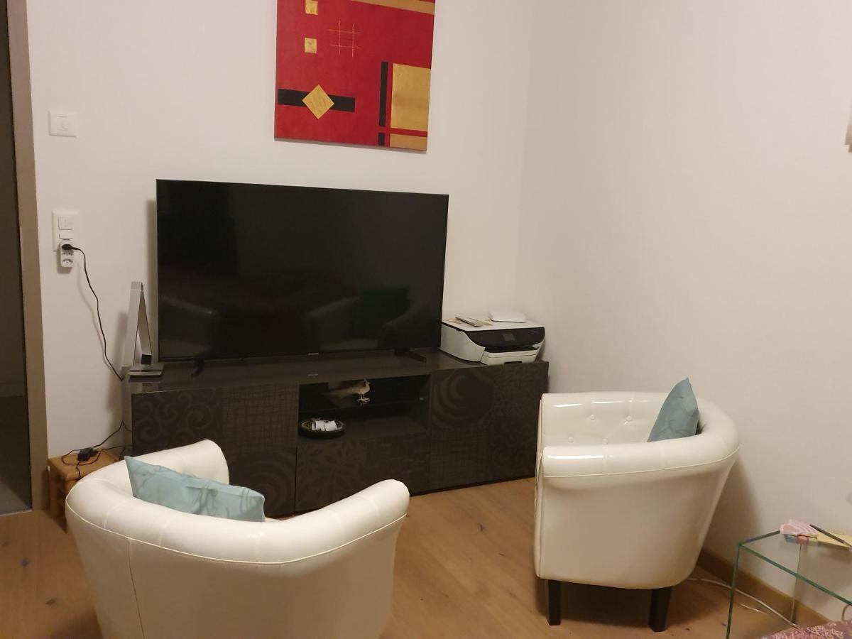 Chambre Aux Bord De L'Areuse Ngoại thất bức ảnh